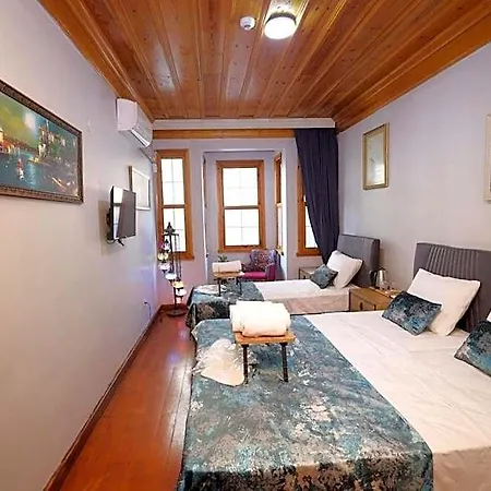 Hotel The Trip Anex 3*